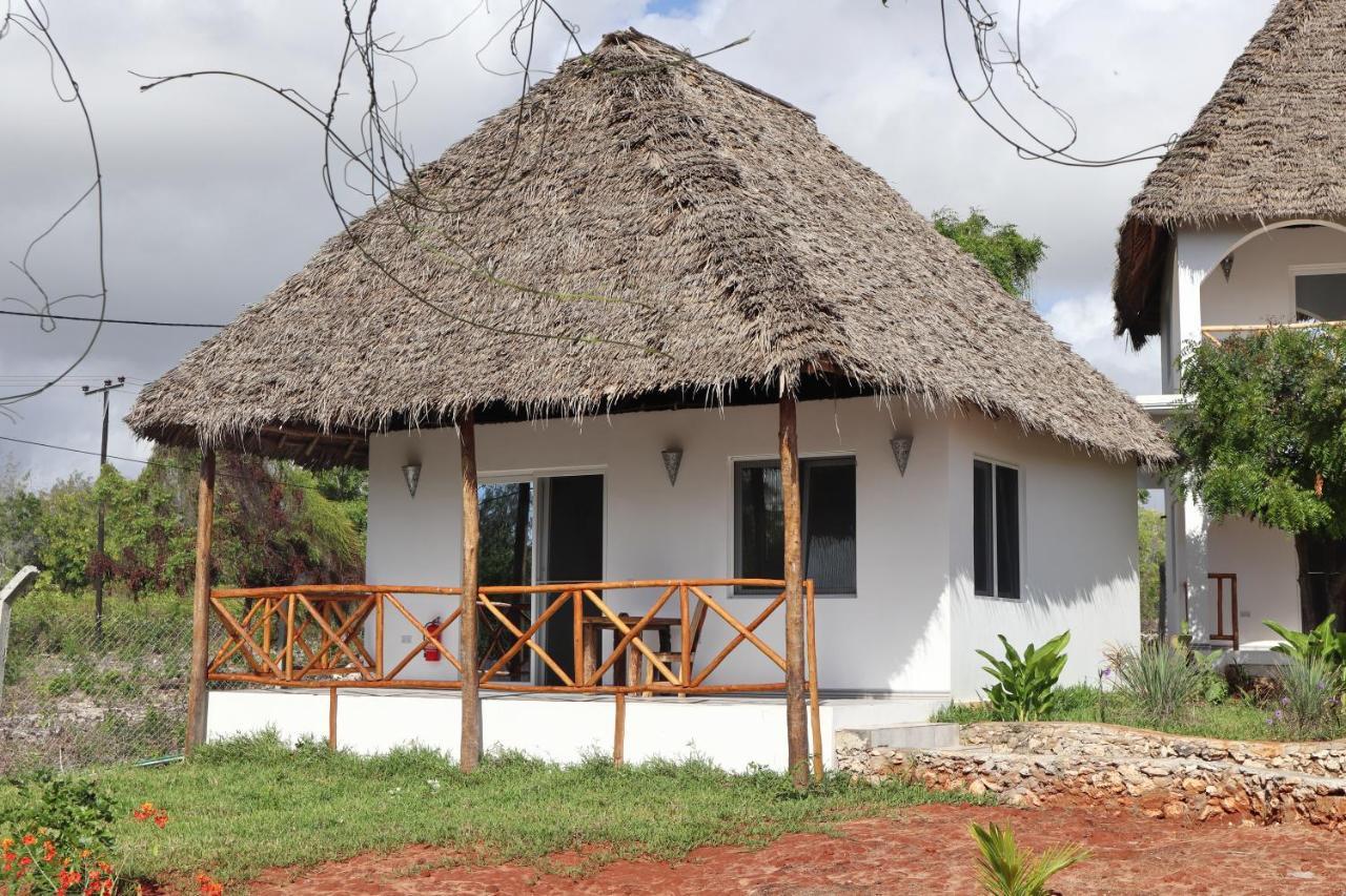 Holiday Time Bungalows Zanzibar Matemwe  Exterior photo